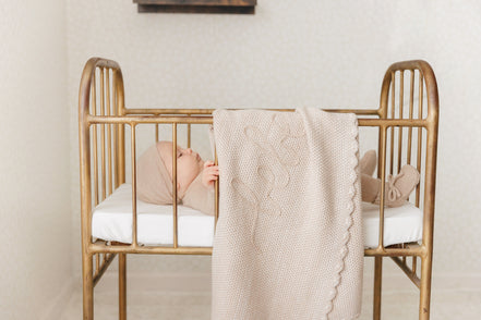Scalloped Mélange Bebe Blanket - Taupe