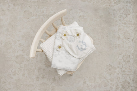 Botanical Round Bib - Blue