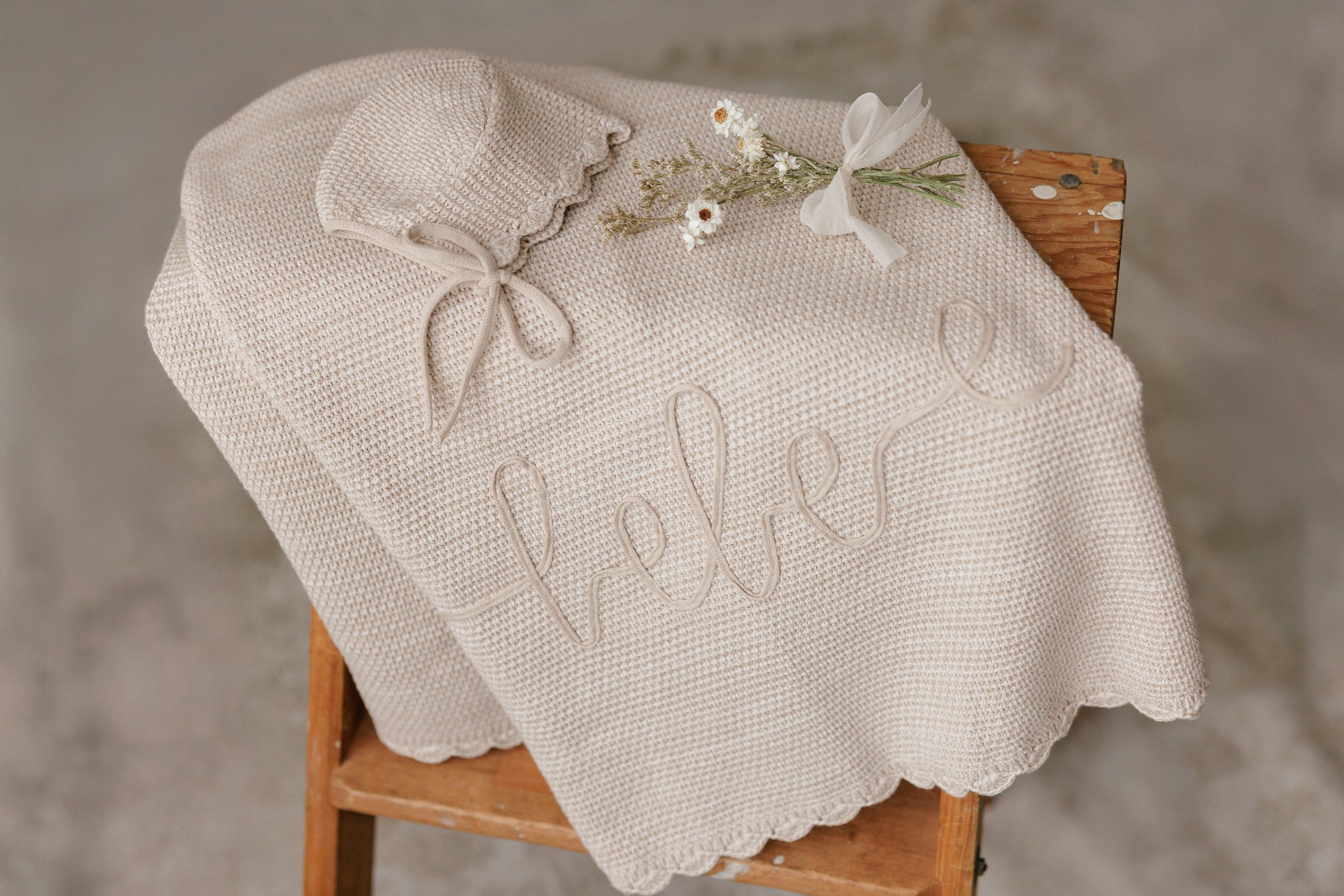 Scalloped Mélange Bonnet - Taupe