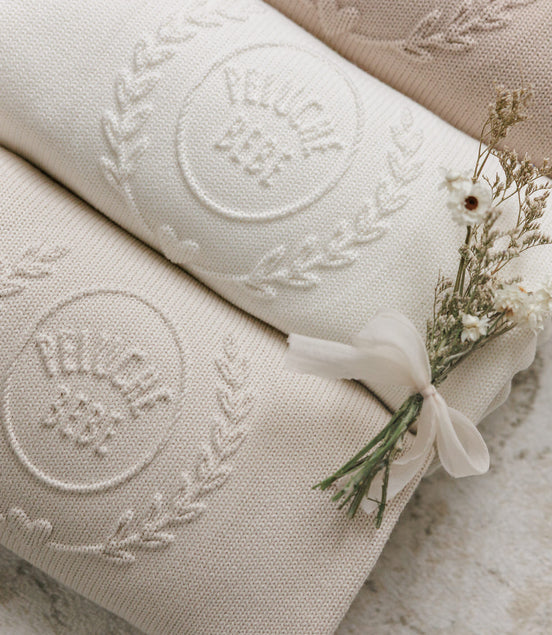 Peluche Embossed Knit Blanket - Cream