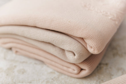 Peluche Embossed Knit Blanket - Cream
