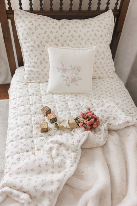 Blossom Fur Blanket - Rose