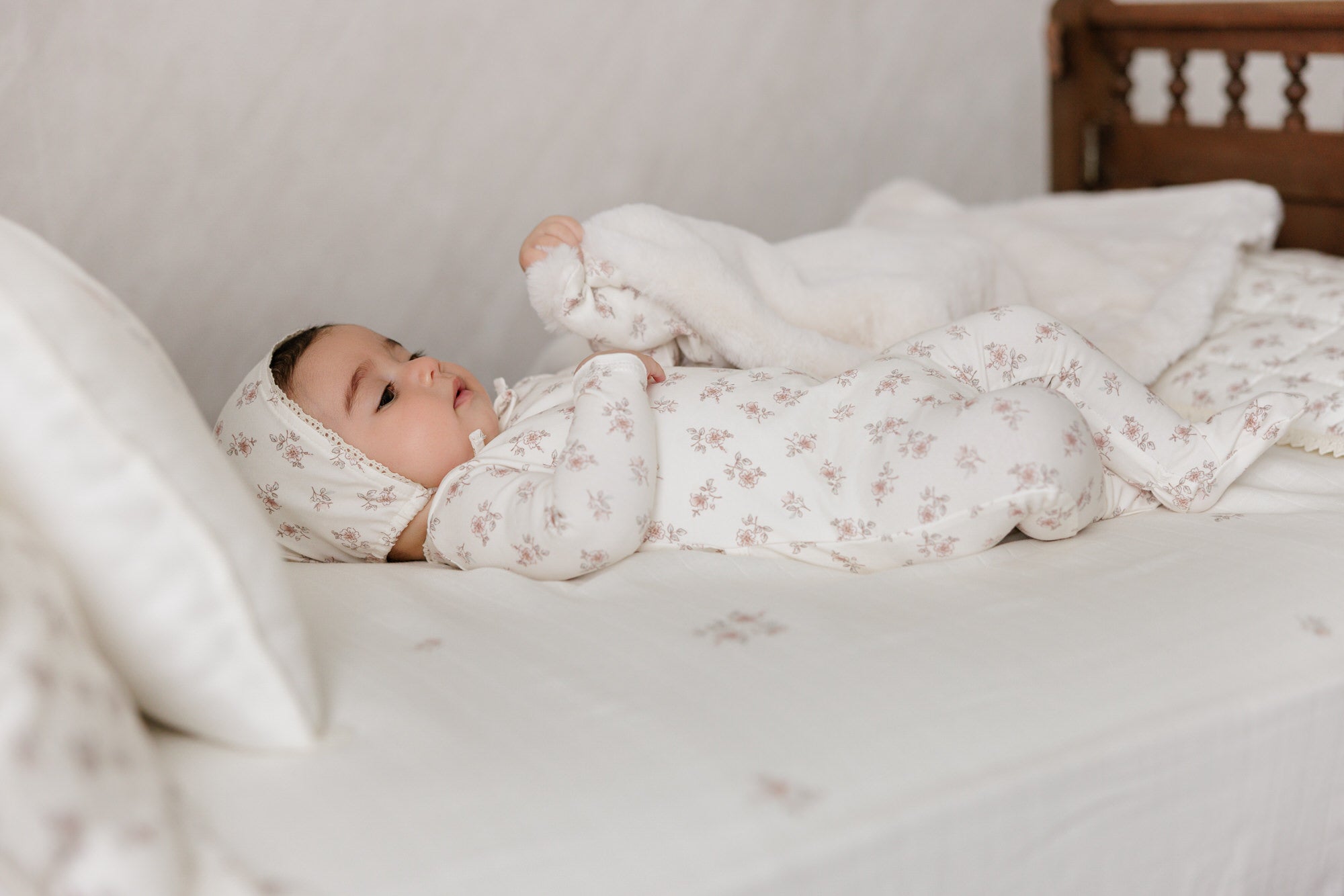 Blossom Fur Blanket - Rose