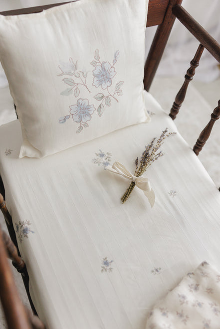 Blossom Crib Sheet - Powder