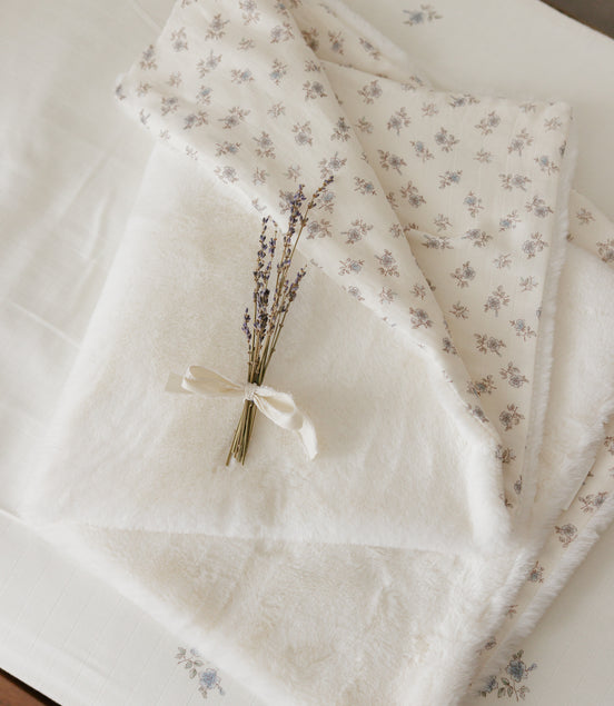 Blossom Fur Blanket - Powder