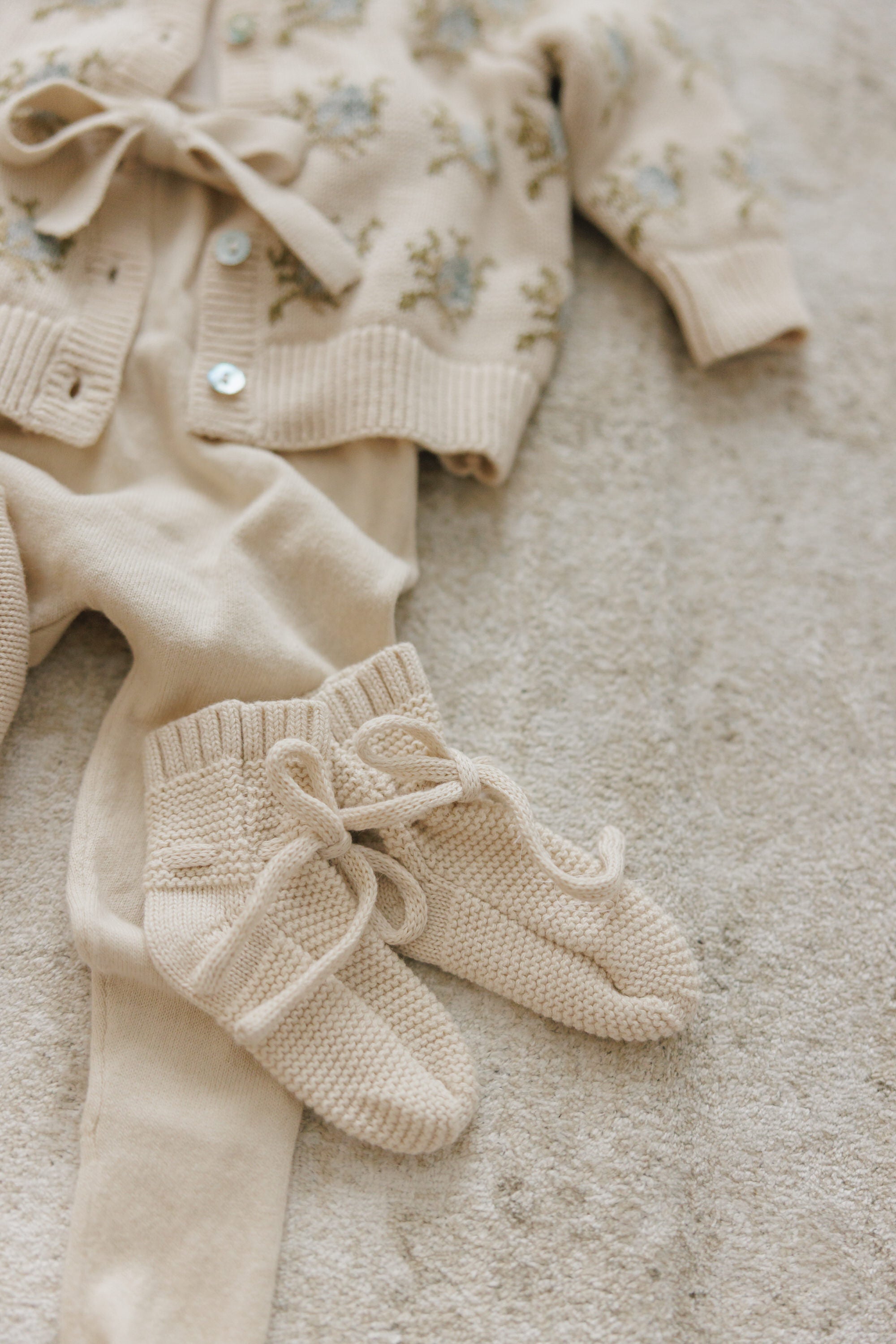 Floral Intarsia Knit Cardigan - Powder