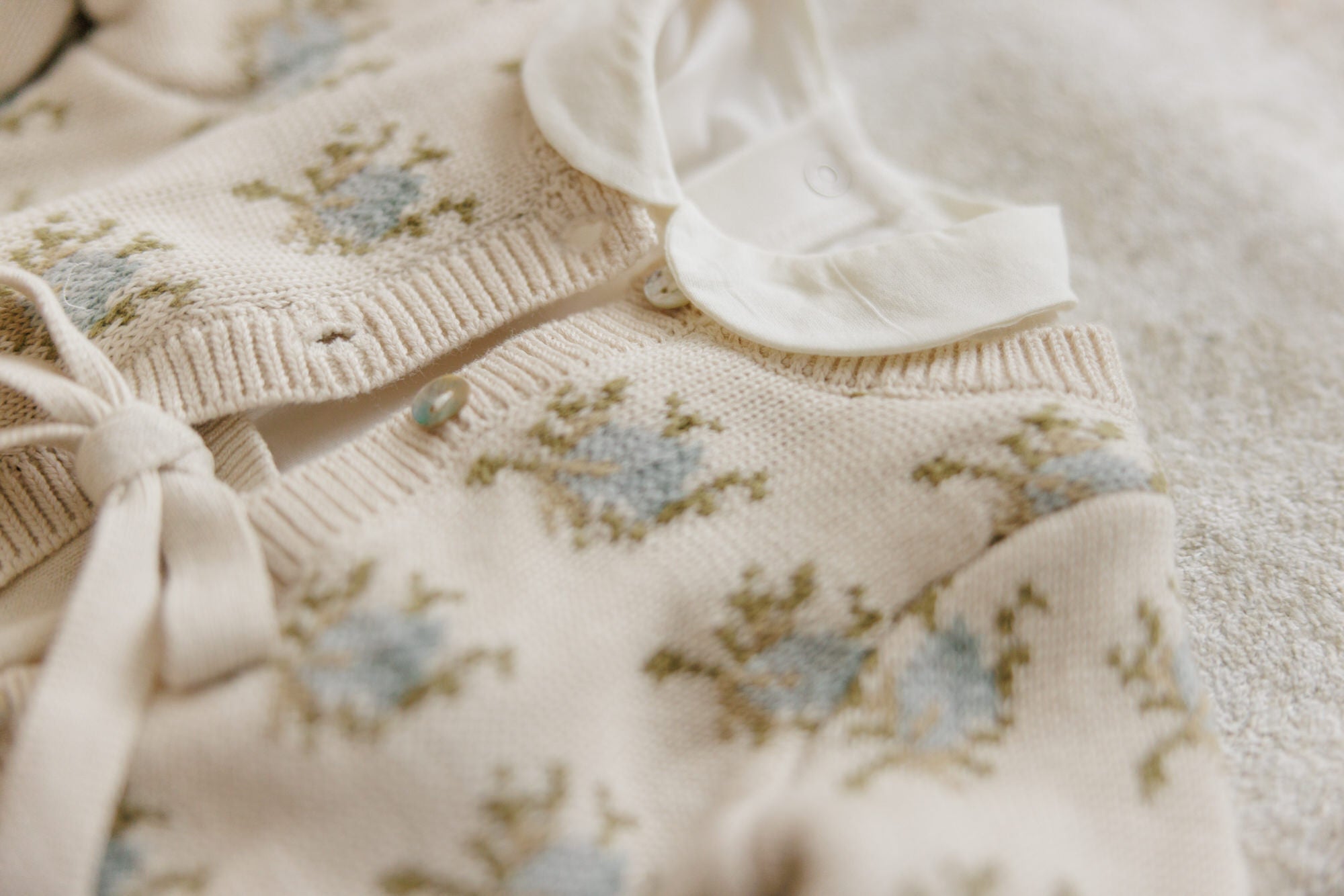 Floral Intarsia Knit Cardigan - Powder
